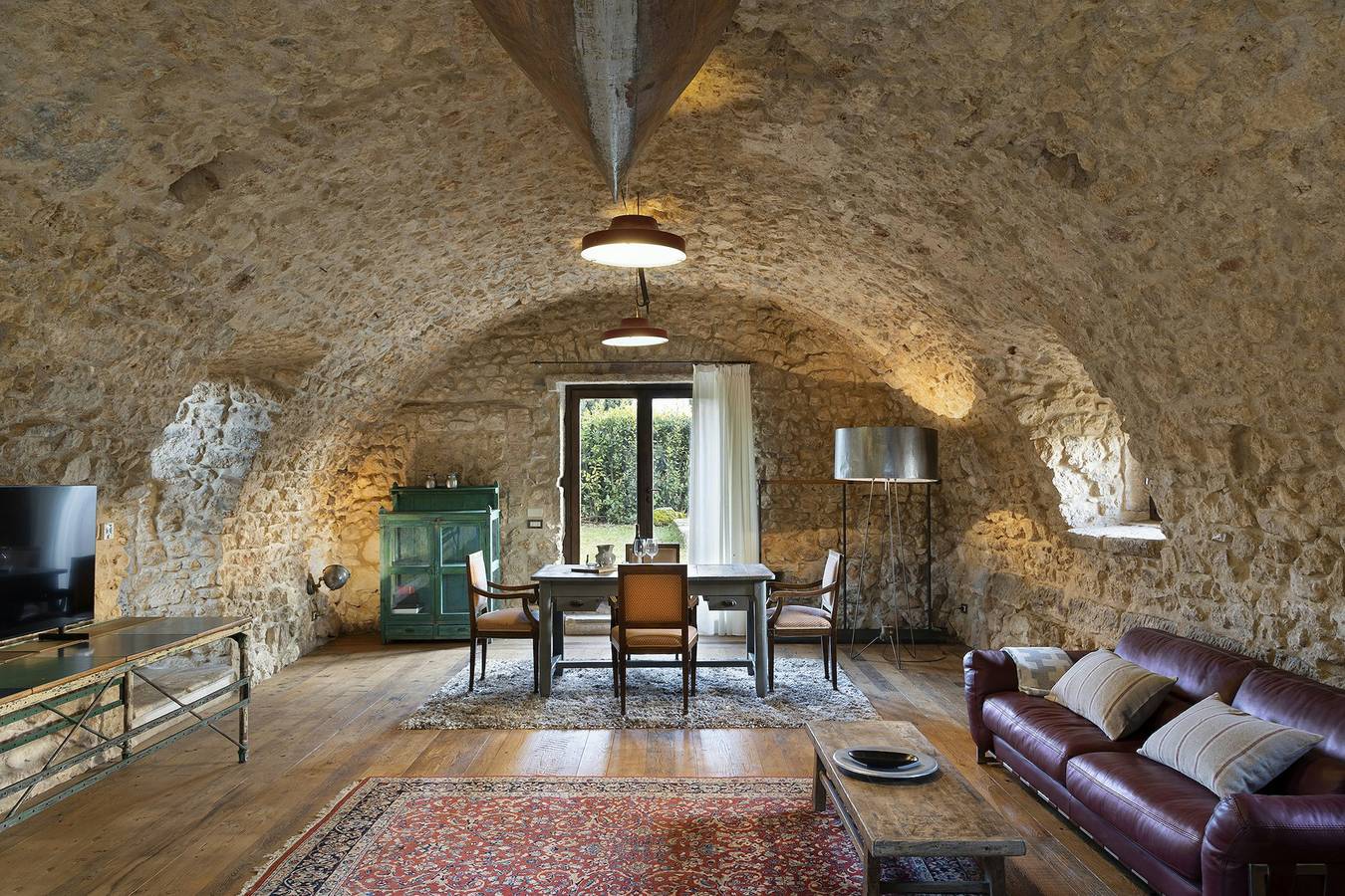 Barn with stone vaults between Verona and Garda in Negrar, Verona Province