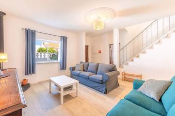 Location de vacances pour 7 personnes, avec jardin dans Aroeira