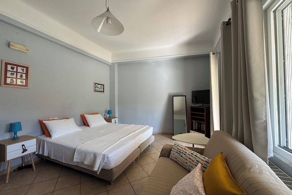 Appartement entier, Apartment with sea view in Agios Nikolaos in Plage d'Almyros (Agios Nikolaos), Crète du Nord