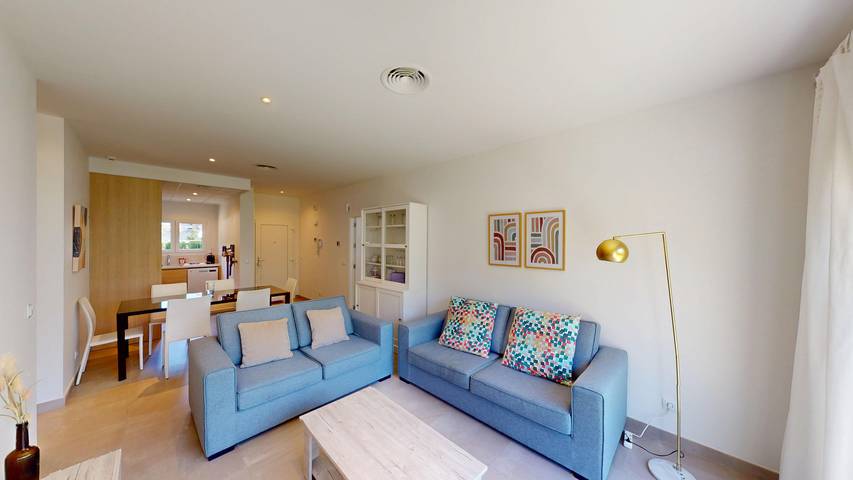 Ferienwohnung für 6 Personen, mit Pool und Terrasse