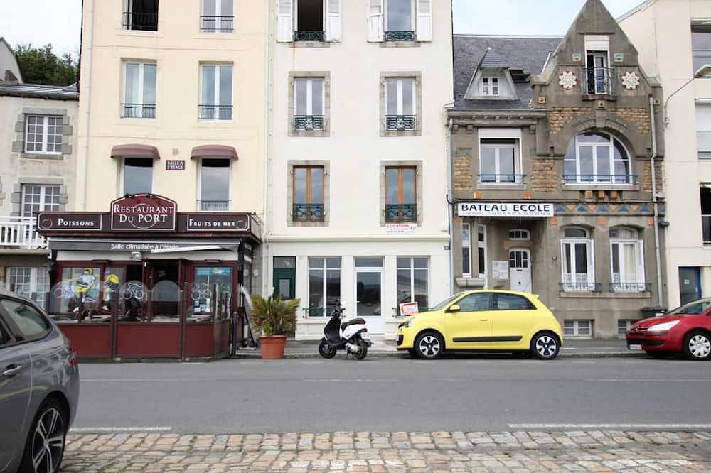 Appartement entier, Appartement face à la mer , vieille maison de pêcheurs,6 personnes Granville . in Granville, Région d'Avranches