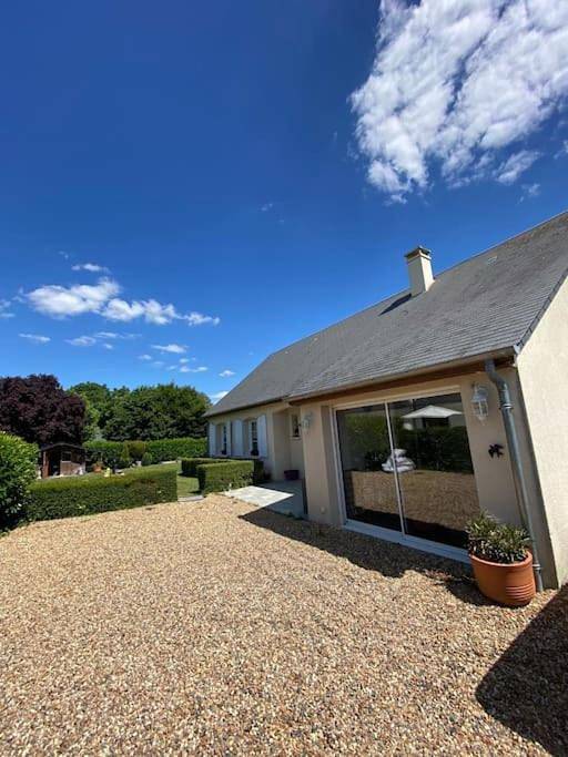 Three-Bedroom Villa in Saint-Branchs, Région de Tours