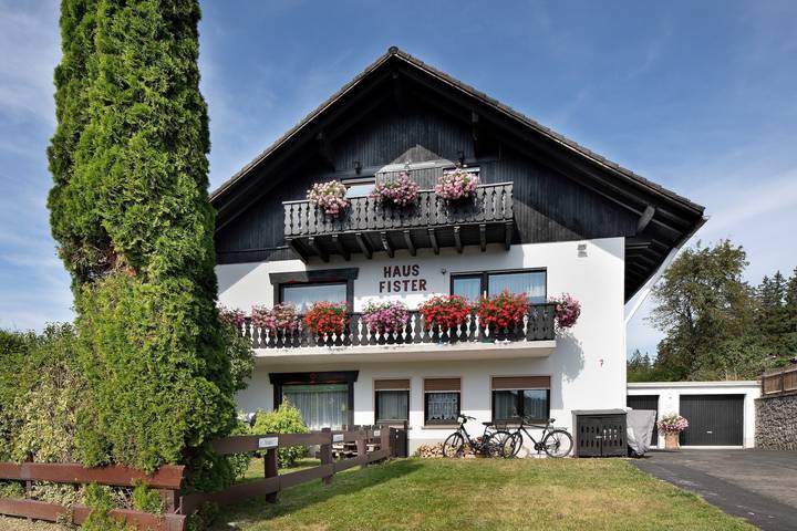 Ferienwohnung für 6 Personen, mit Seeblick und Garten - 1