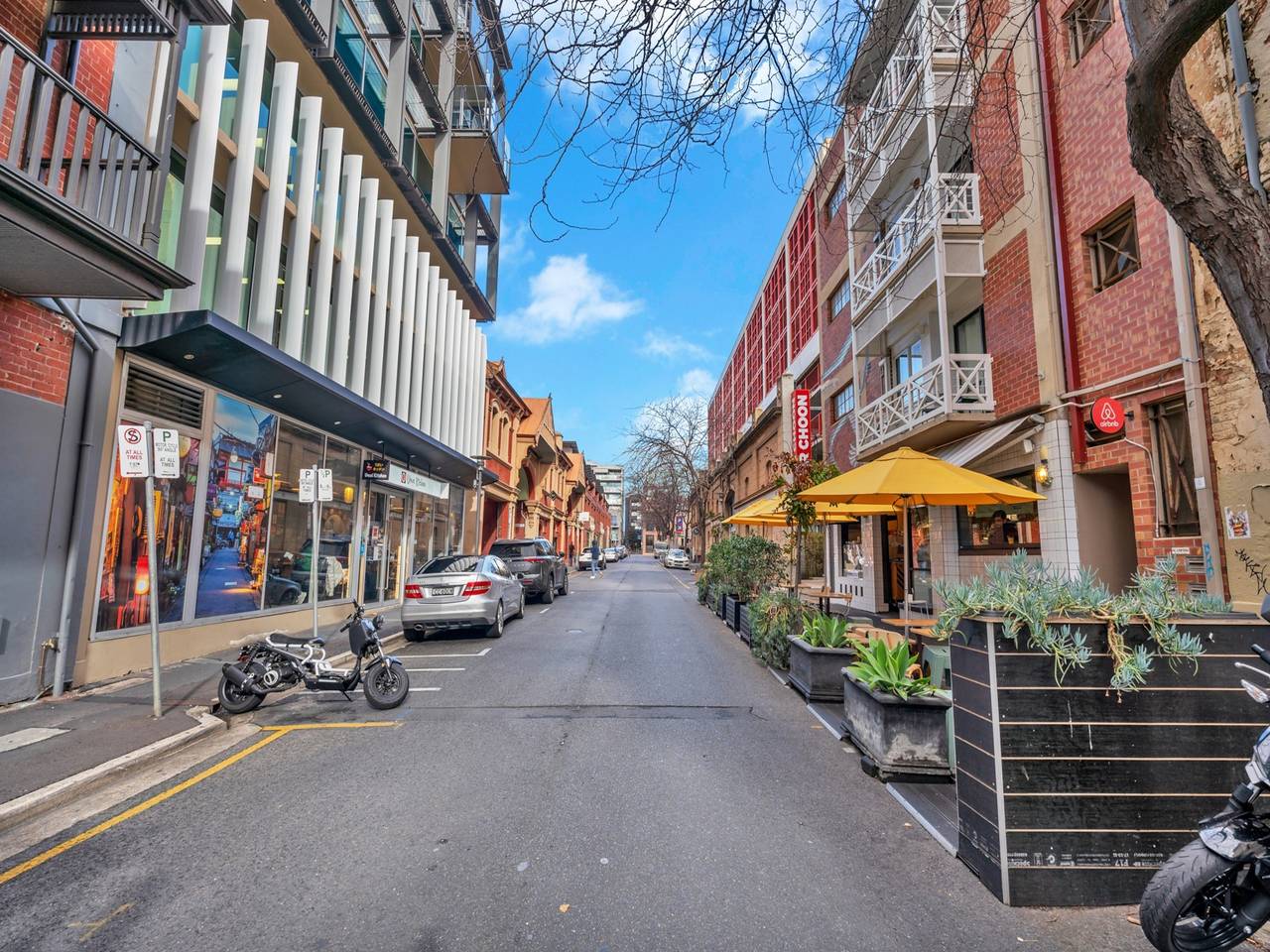 Entire apartment, Central 1-Bed Adelaide Apartment with Balcony in Adelaide, South Australia