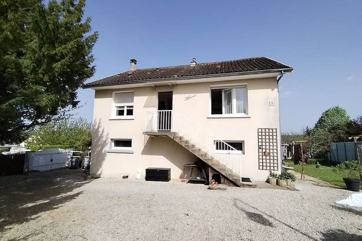 Location de vacances pour 6 personnes, avec Jardin à Beauregard-de-Terrasson