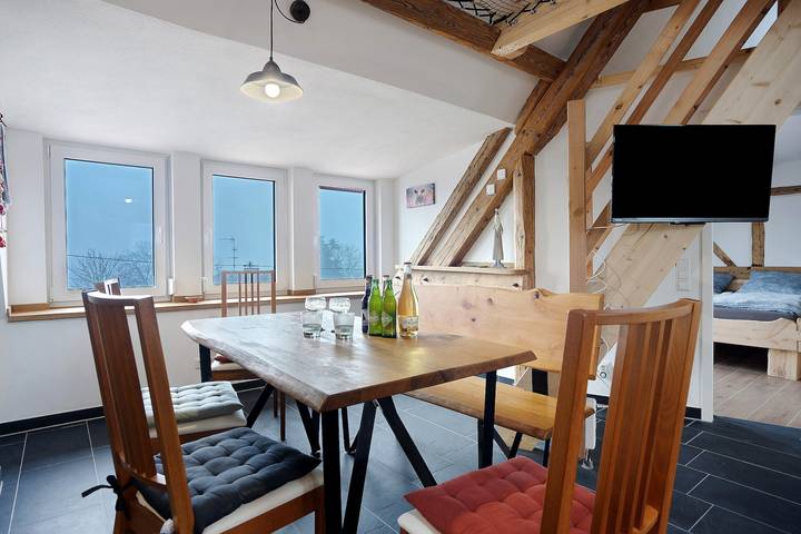 Hel lejlighed, Apartment 'Unit 1' with Mountain View, Shared Terrace and Garden in Ebersbach-Musbach, Region Bodensee-Oberschwaben