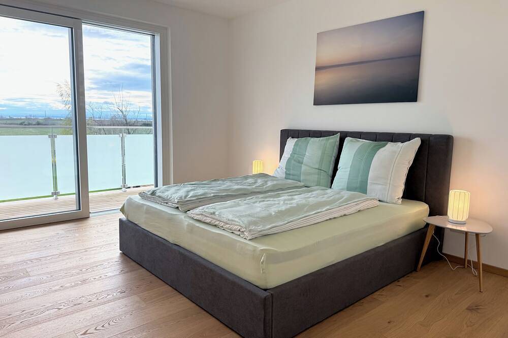 Villa 60, in Gols am Neusiedler See, 4Sz, privater Pool , Sauna, großer Garten in Gols, Neusiedlersee-Hügelland