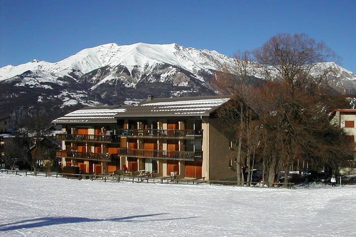 Gîte pour 4 personnes, avec jacuzzi et balcon à Enchastrayes - 4
