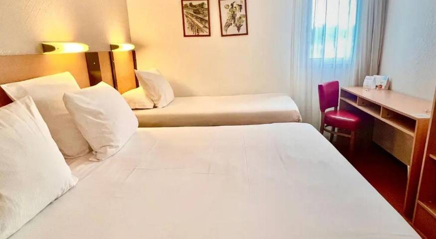 Hôtel pour 2 personnes, avec piscine et jardin à Villeneuve-lès-Béziers - 3