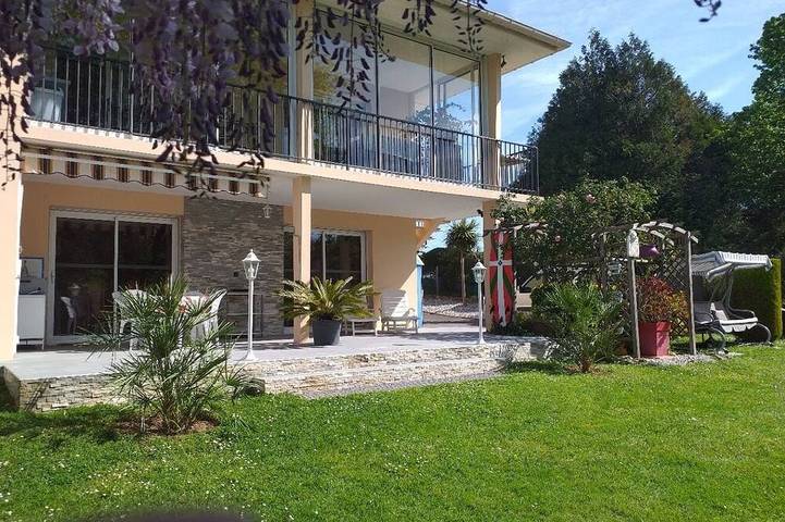 Appartement de vacances pour 4 personnes, avec jacuzzi et jardin