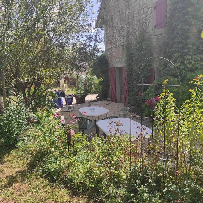 Location de vacances pour 5 personnes, avec vue et terrasse dans Nances - 2