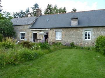 Gîte pour 6 personnes, avec jardin et terrasse dans Maen-Roch