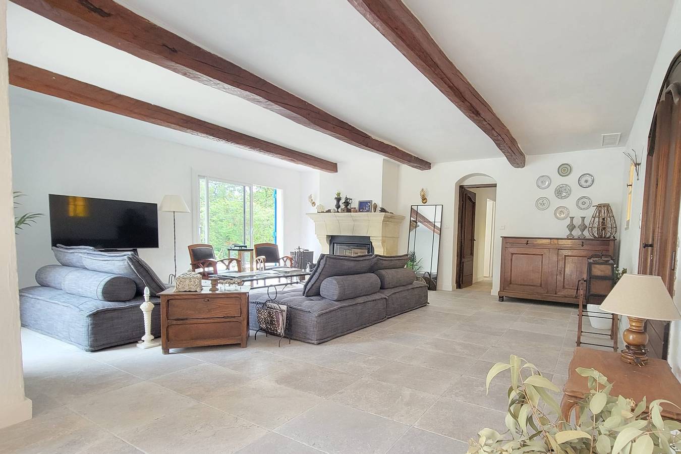 Spacious house with pool in Bagnols en Forêt in Bagnols-en-Forêt, Draguignan region