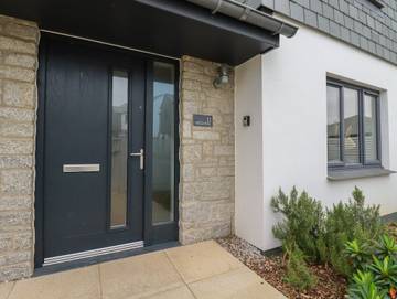 Cottage for 10 People in Crantock, Cornwall, Photo 3