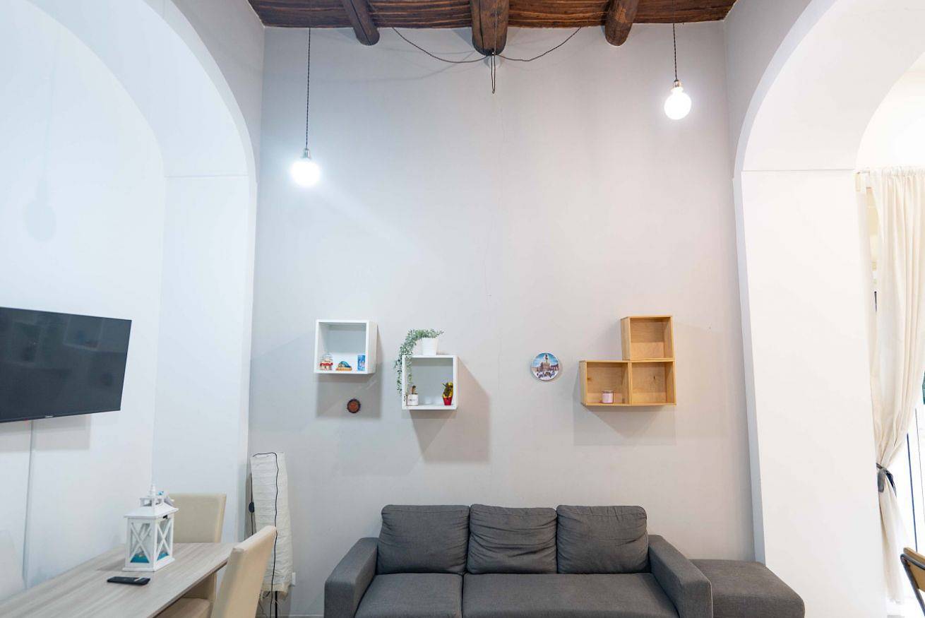 Ganze Wohnung, Ferienwohnung für 2 Personen mit Balkon/Terrasse in Neapel, Neapel Provinz