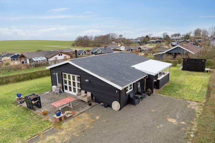 Ferienhaus für 4 Personen, mit Terrasse und Garten in Eskov Strandpark