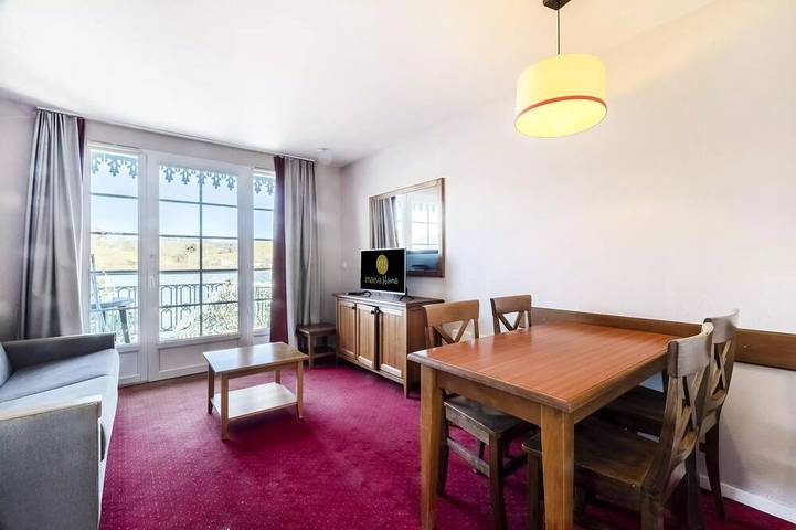 Appartement de vacances pour 4 personnes, avec piscine et balcon