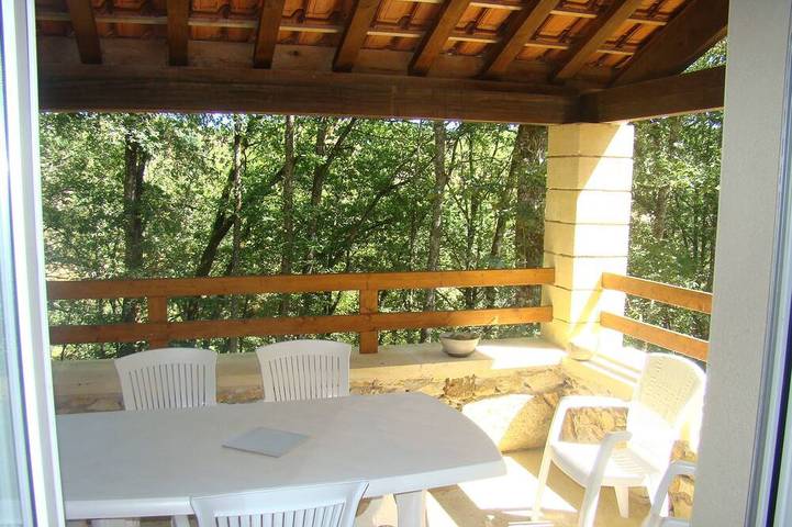 Location de vacances pour 8 personnes, avec jardin et terrasse, animaux acceptés à Lamothe-Fénelon - 3