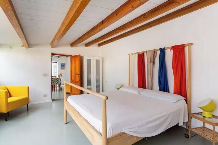 Entire apartment, Charming loft indipendent with terrace Teatro Massimo in Palermo, Palermo Province