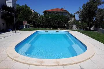 Location de vacances pour 4 personnes, avec piscine et jardin, animaux acceptés à Passa