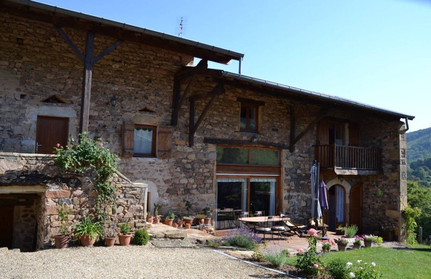 Gîte 'La Framboisine' avec Balcon et Wi-Fi in Bourgvilain, Région de Mâcon