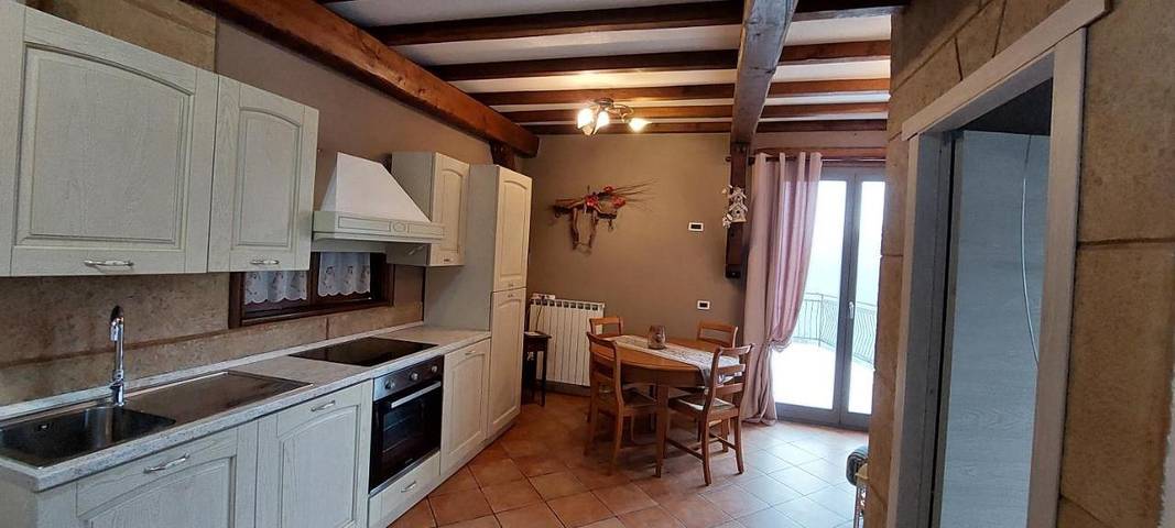 Gîte pour 4 personnes, avec terrasse et vue à Lucinasco - 4