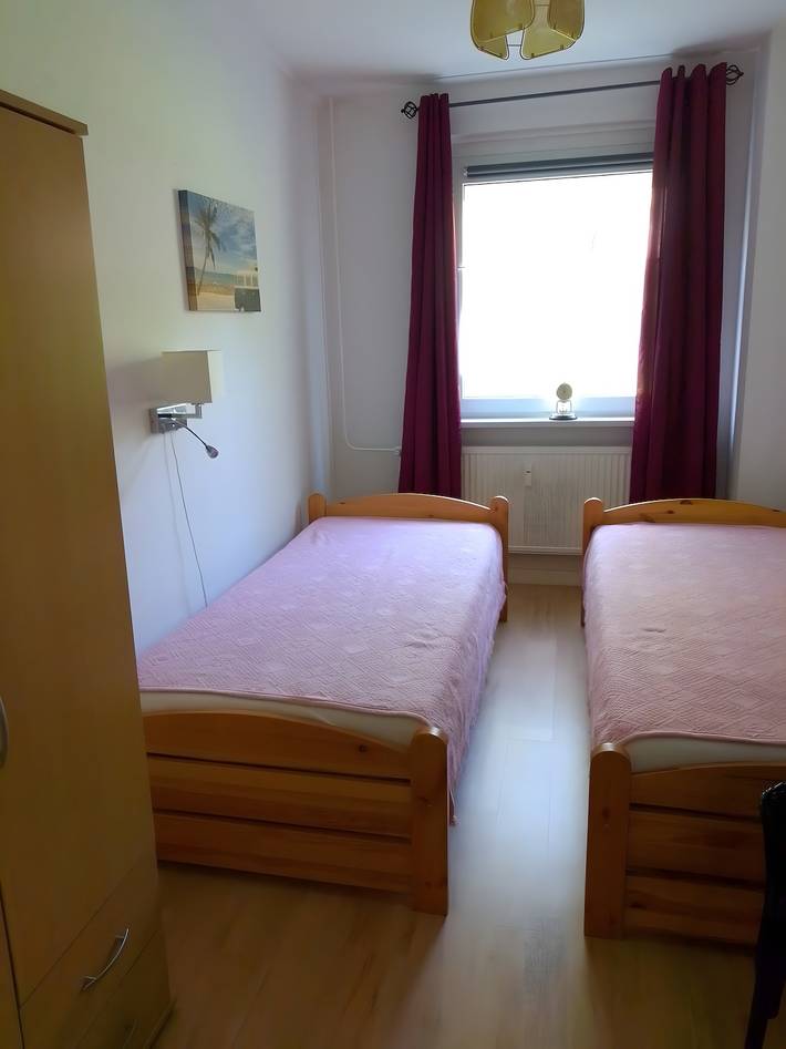 Ganze Wohnung, Ferienwohnung 'Familienwohnung' mit Balkon in Auerbach, Chemnitz und Umgebung