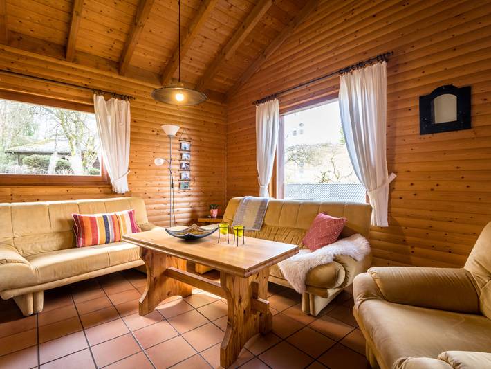 Ferienwohnung für 4 Personen, mit Balkon und Garten in der Eifel - 2