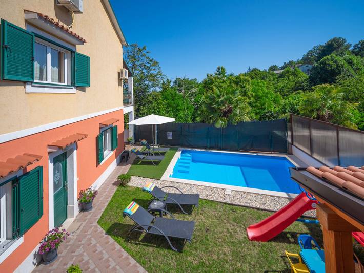 Ferienwohnung für 5 Personen, mit Terrasse in Grad Opatija