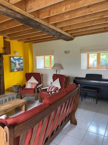 Gîte pour 6 personnes, avec vue et jardin à Reffuveille