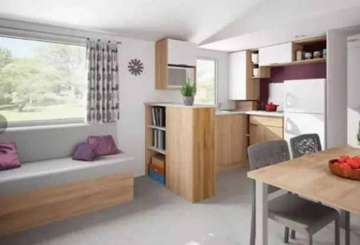 Camping pour 2 personnes, avec terrasse et piscine, animaux acceptés