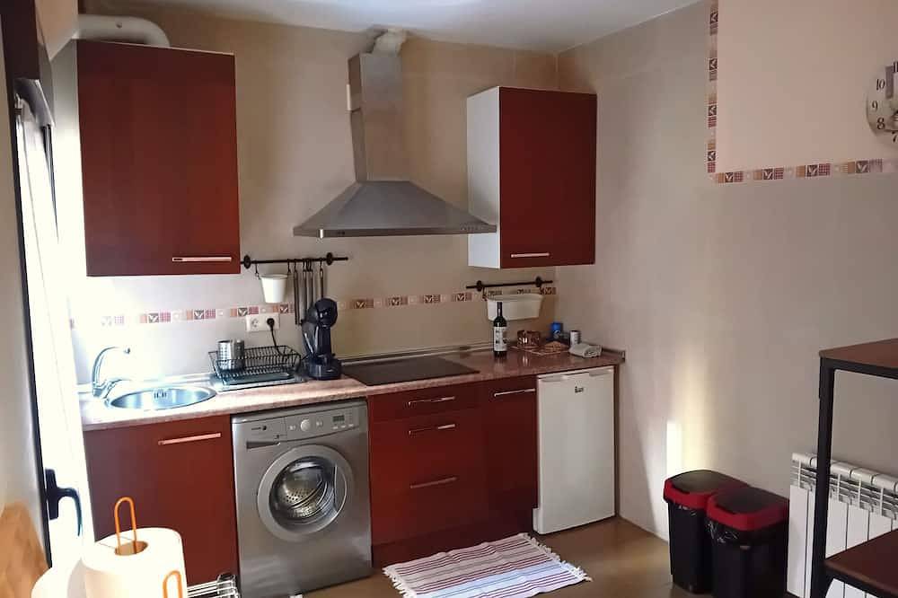 Entire apartment, Apartment in center with free private parking. in Logroño, La Rioja Province