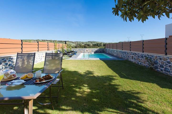 Ferienhaus für 4 Personen, mit Garten, mit Haustier in Rethymnon