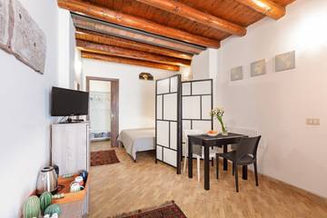 Holiday Apartment for 2 People in Palermo, Palermo Province, Photo 3