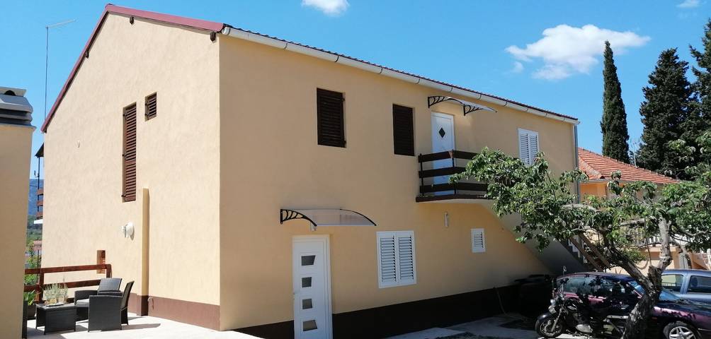 Ferienwohnung für 4 Personen, mit Terrasse und Ausblick - 1