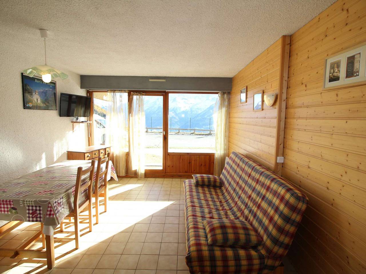 Apartamento entero, Estudio con cabina para 4 personas a 150m de las pistas con terraza y parking - Auris en Oisans in Auris, Parque Nacional de los Ecrins