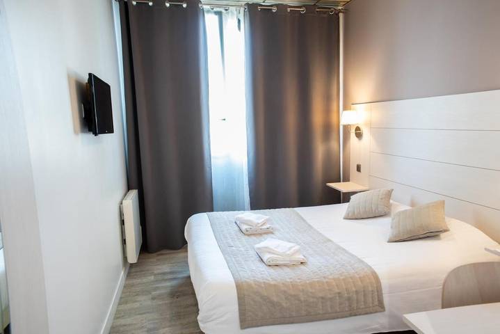Hôtel pour 3 personnes, avec vue à Plaisir (Yvelines) - 4