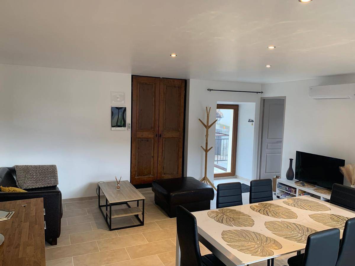 Village house O'Versannes in Mayres-Savel, Vercors