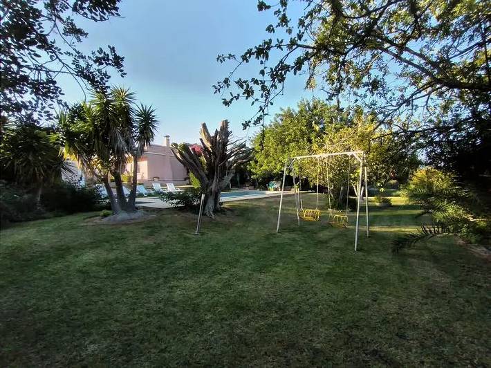 Location de vacances pour 6 personnes, avec piscine et jardin à Faro