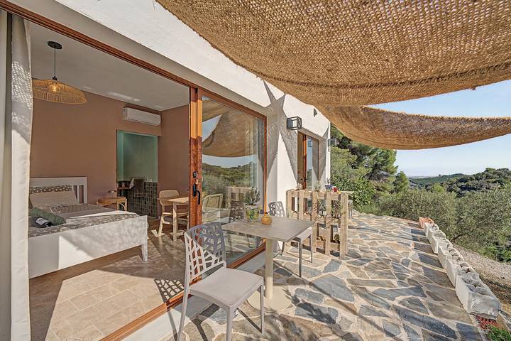 Bed and Breakfast 'La Única' with Mountain View, Wi-Fi and Air Conditioning in Coín, Málaga Province