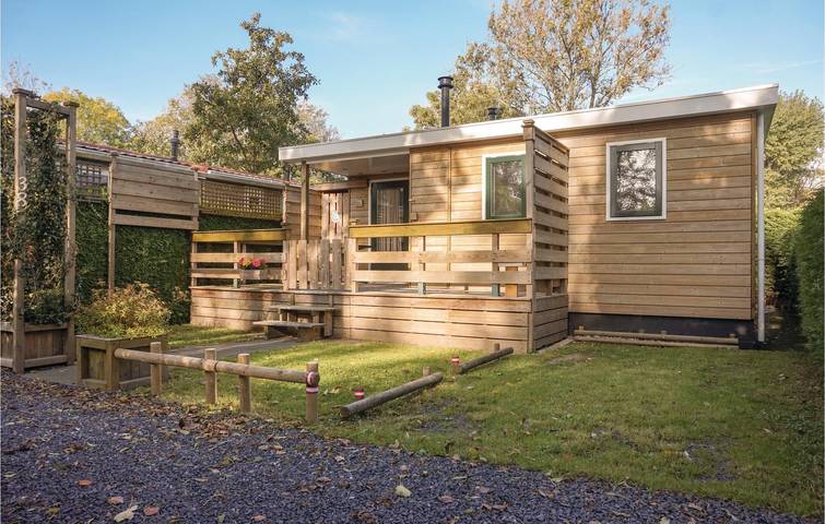 Holiday home for 4 people, with garden and pool as well as terrace - 1