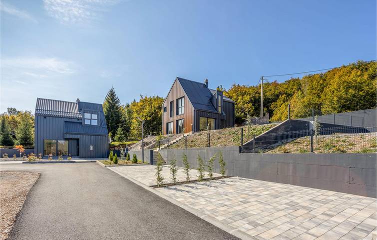 Ferienhaus für 6 Personen, mit Sauna und Terrasse sowie Whirlpool und Garten