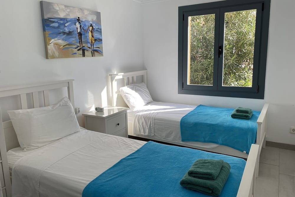 Entire apartment, Beautiful apartment  with fantastic sea views, wi-fi and private parking in Port de Sóller, Sóller