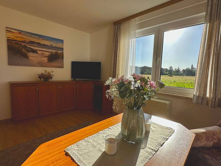 Ferienwohnung für 2 Personen, mit Terrasse und Garten sowie Ausblick