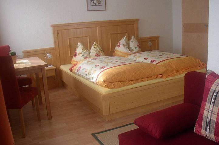 Ganze Wohnung, * Urlaub am Bergbauernhof \"Reutl\" *  FeWo für 1 - 8 Pers  * Sauna * Skibus * in Tuxer Alpen, Zellberg
