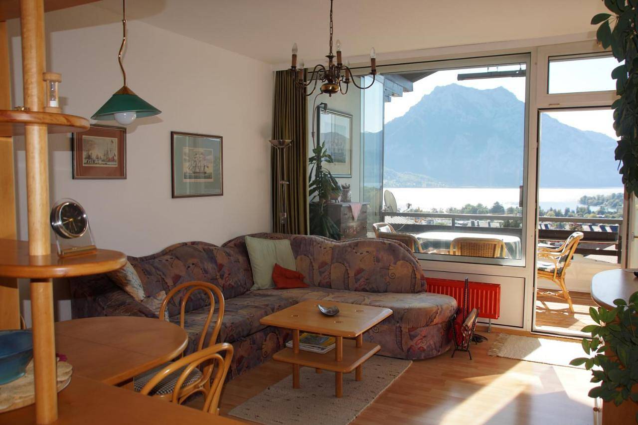 Ganze Wohnung, Apartment with Lake View in Altmünster, Bezirk Gmunden