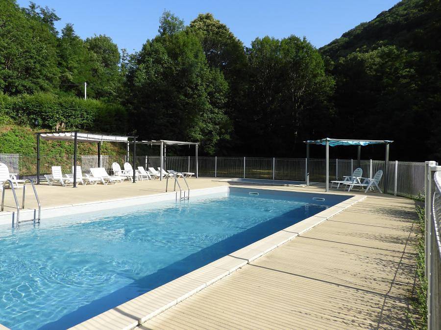 Camping pour 2 Personnes dans Montirat, Aveyron