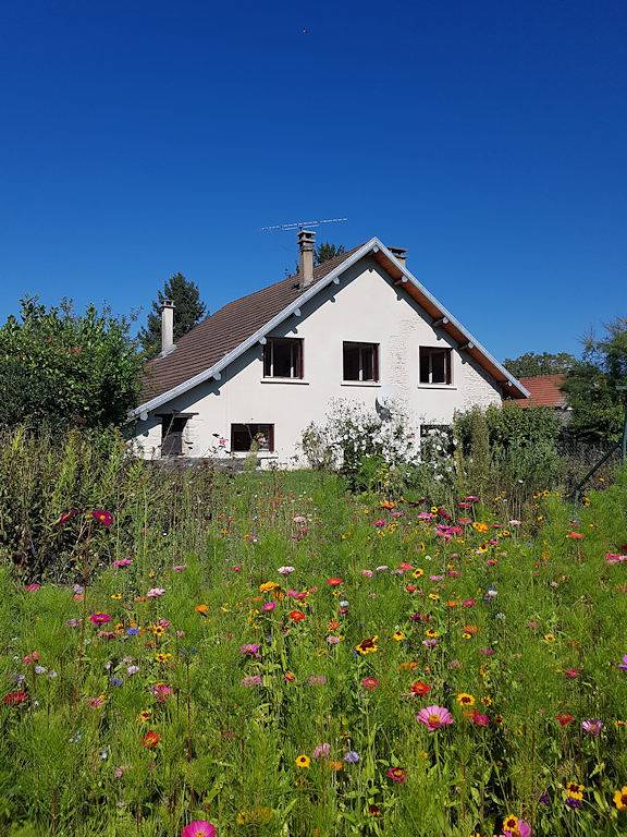 Gîte pour 6 personnes, avec terrasse et jardin dans Fourg