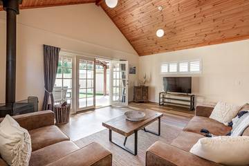 Holiday Home for 6 People in Dunsborough, Western Australia, Photo 1