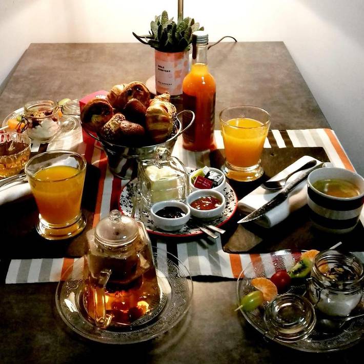 Location de vacances pour 4 personnes, avec vue ainsi que jardin et balcon à Jayat - 2